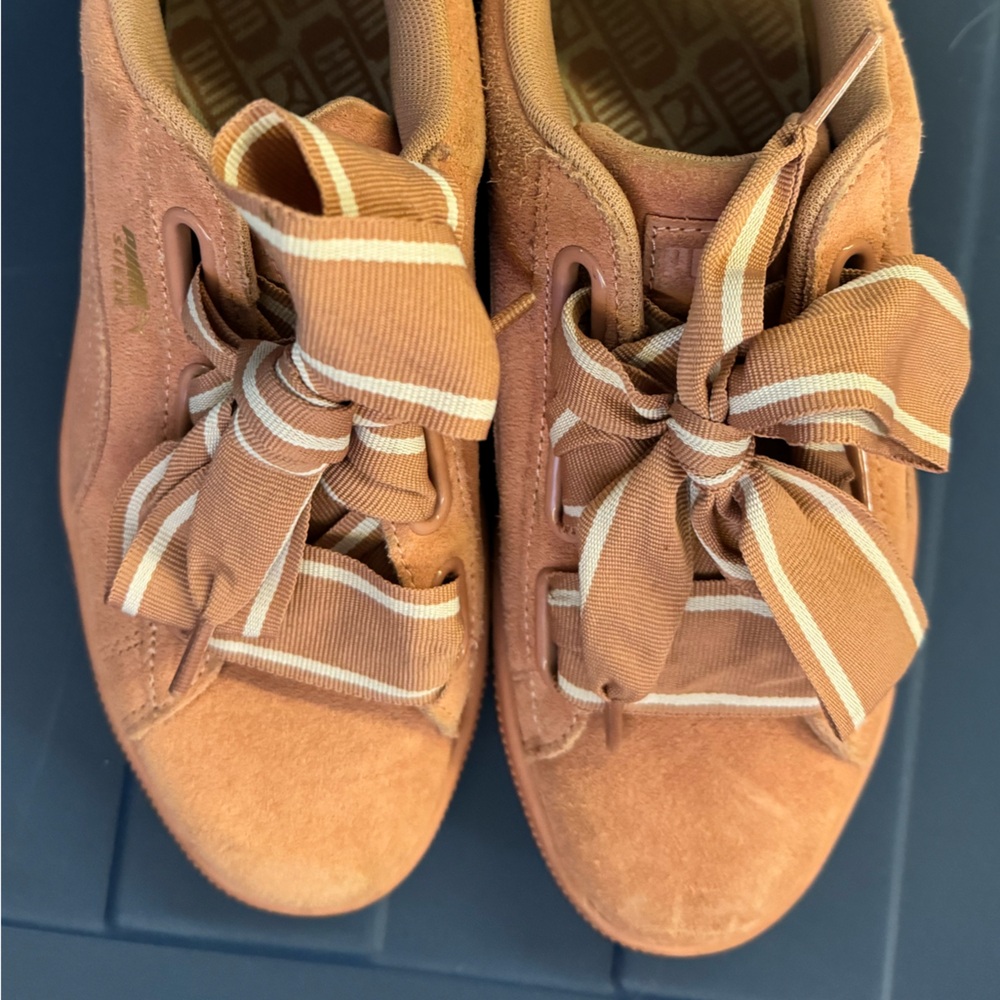 Pink Suede Pumas